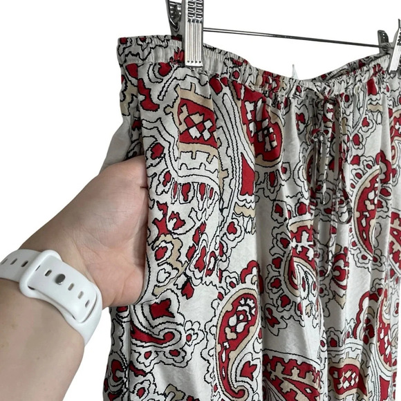 H&M High Rise Wide Leg Paisley Pull On Pants in White/Red Size M - Picture 7 of 10